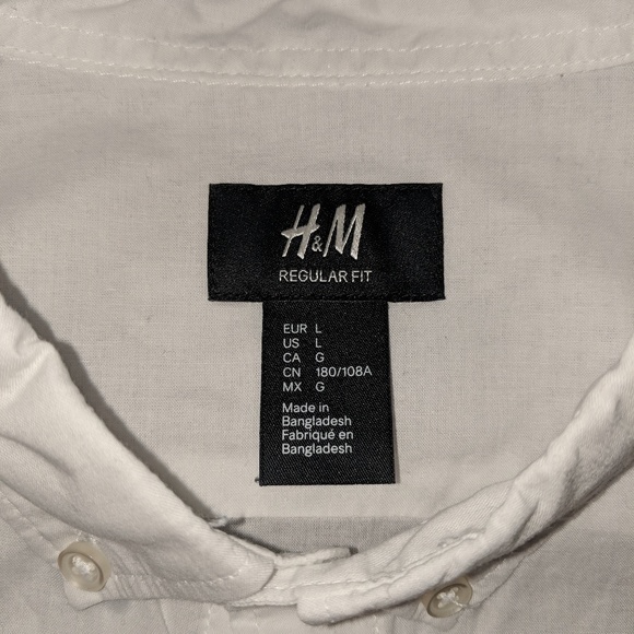 H&M Short Sleeve Button Up - Picture 3 of 3